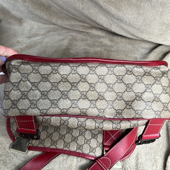 Gucci Messenger Bag, Very Rare, Coated Canvas, Red Leather Trim, Crossbody Strap - Picture 14 of 15